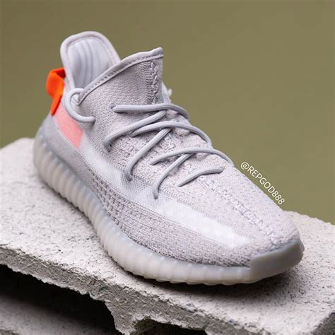 cheapest yeezy boost 350 v2.